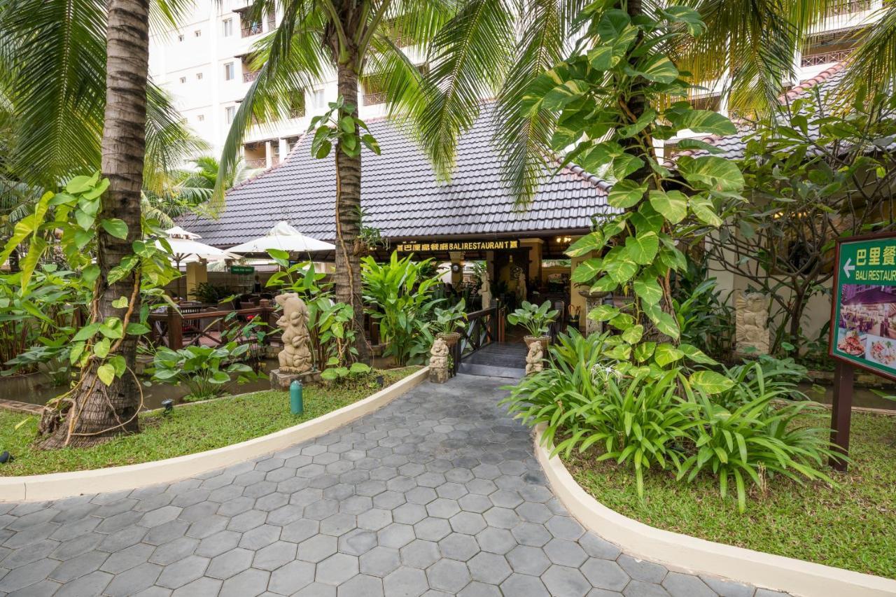 Bali Hotel Phnom Penh Exterior photo